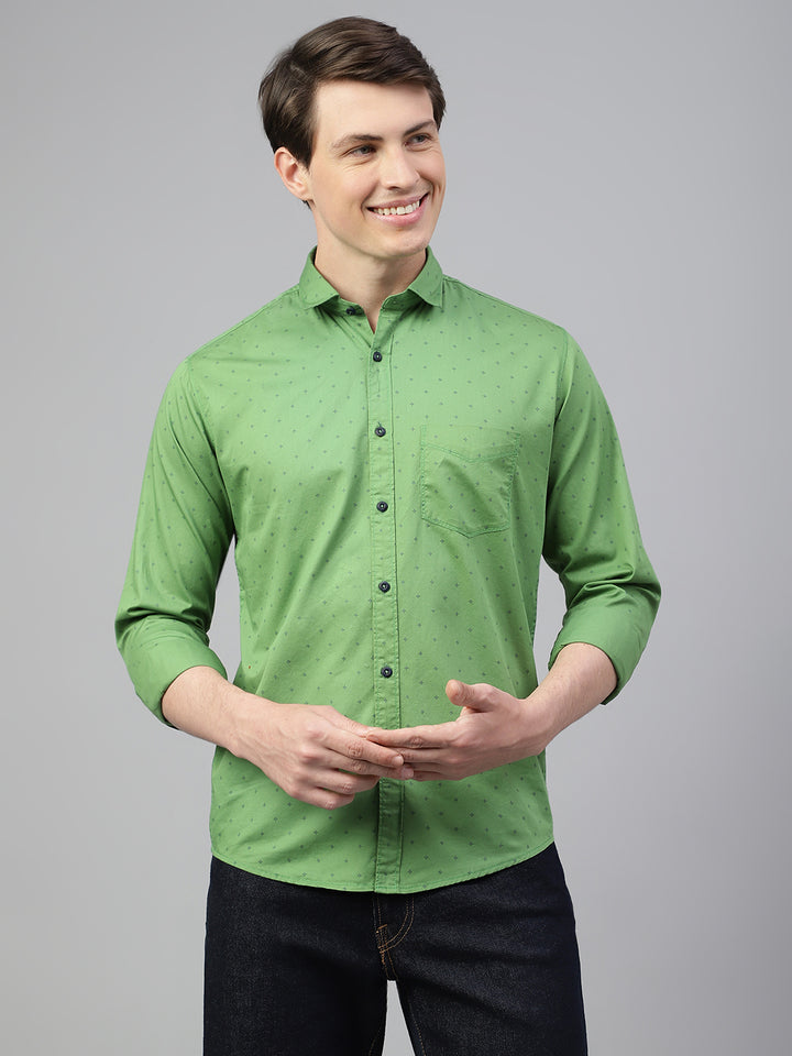 Men Green Regular Fit Print Spread Collar Casual Shirt