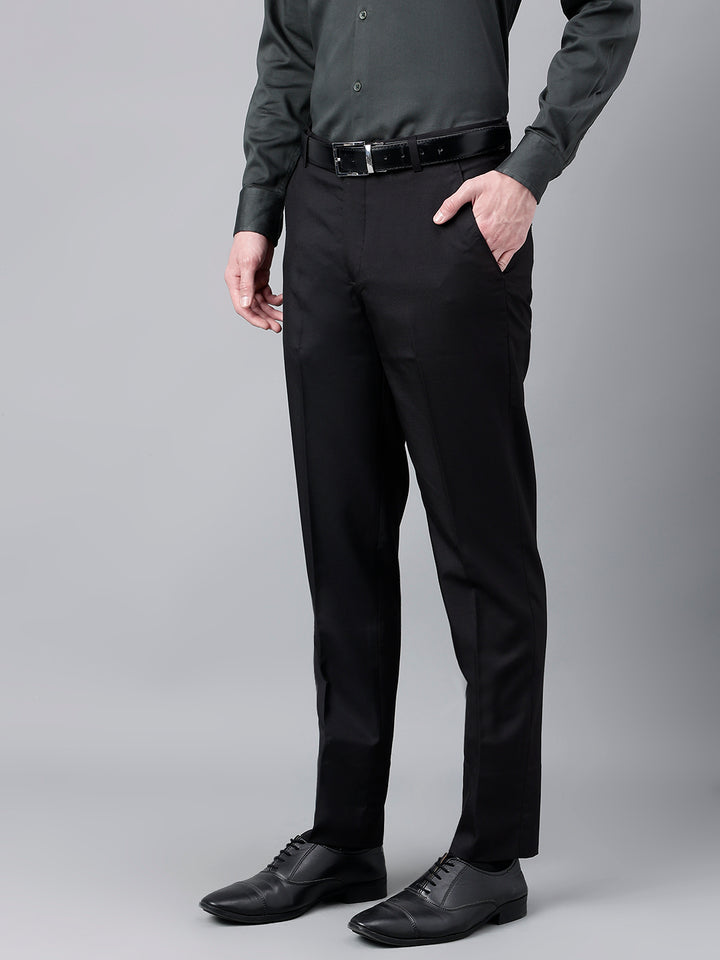 Men Black Standard Fit Mid Rise Solid Formal Trouser