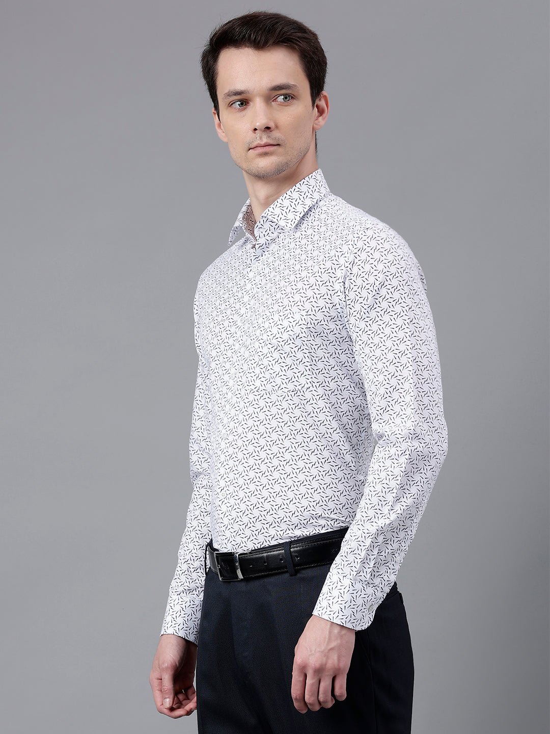 Men White Standard Fit Printed Club Wear Shirt