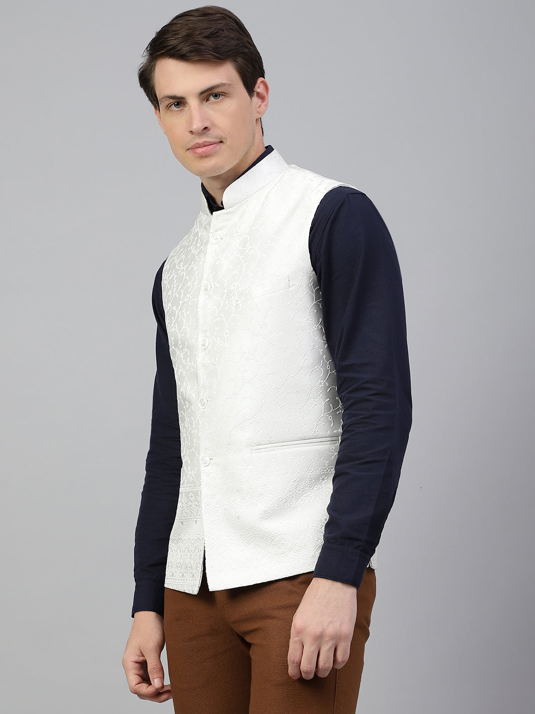 Men Cream Regular Fit Solid Stand Collar Club Wear Waist Coat