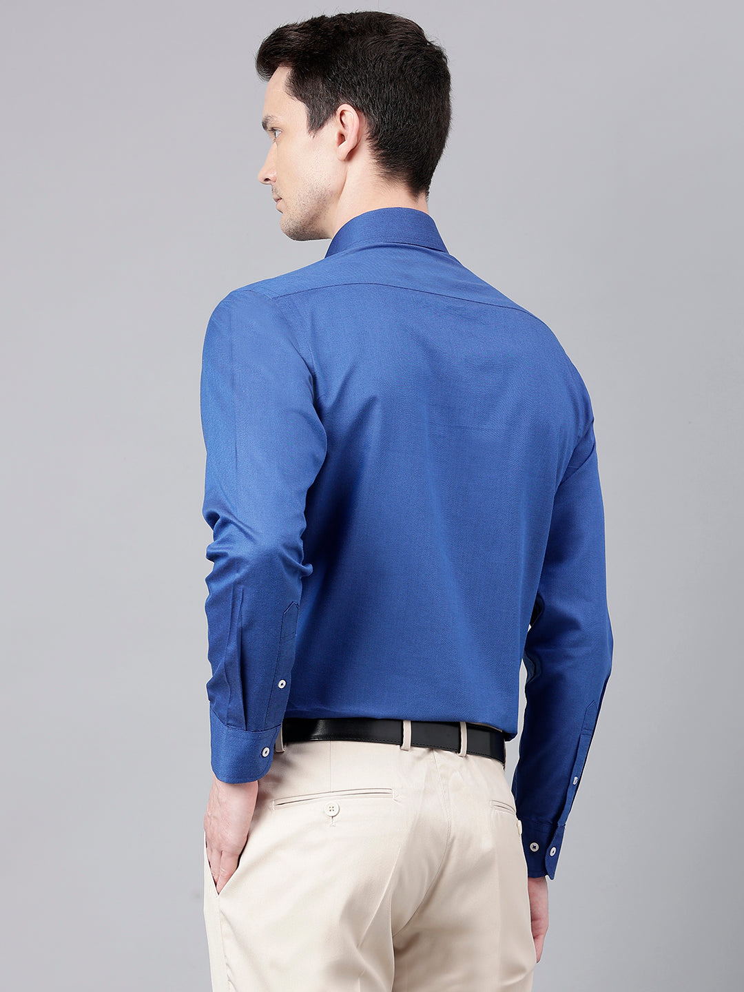 Men Royal Blue Standard Fit Solid Formal Shirt