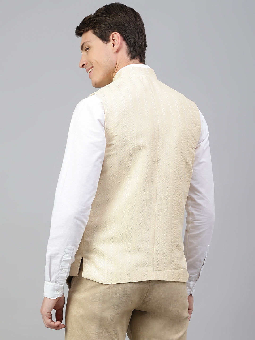 Men Cream Regular Fit Solid Stand Collar Club Wear Waist Coat