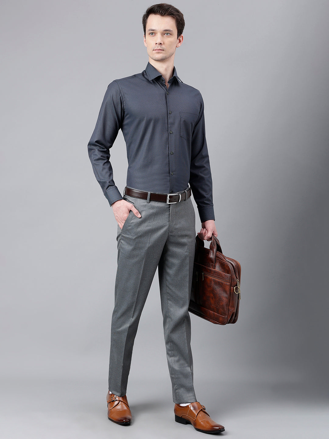 Men Grey Standard Fit Mid Rise Solid Formal Trouser