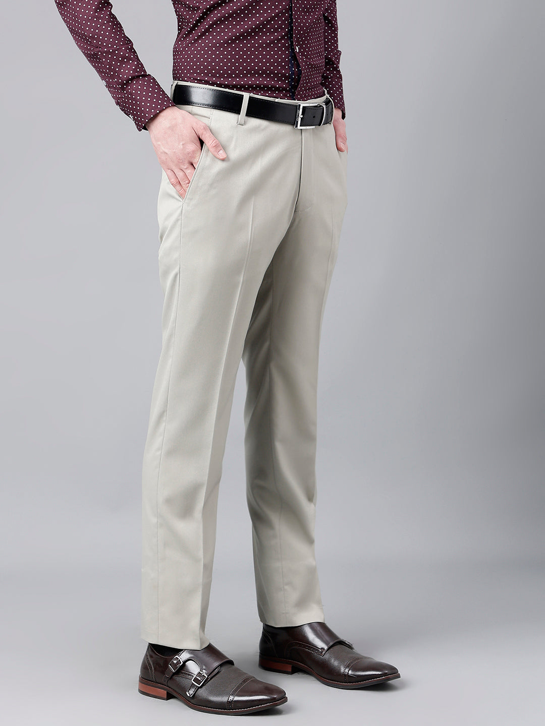 Men Light Pista Standard Fit Mid Rise Solid Formal Trouser