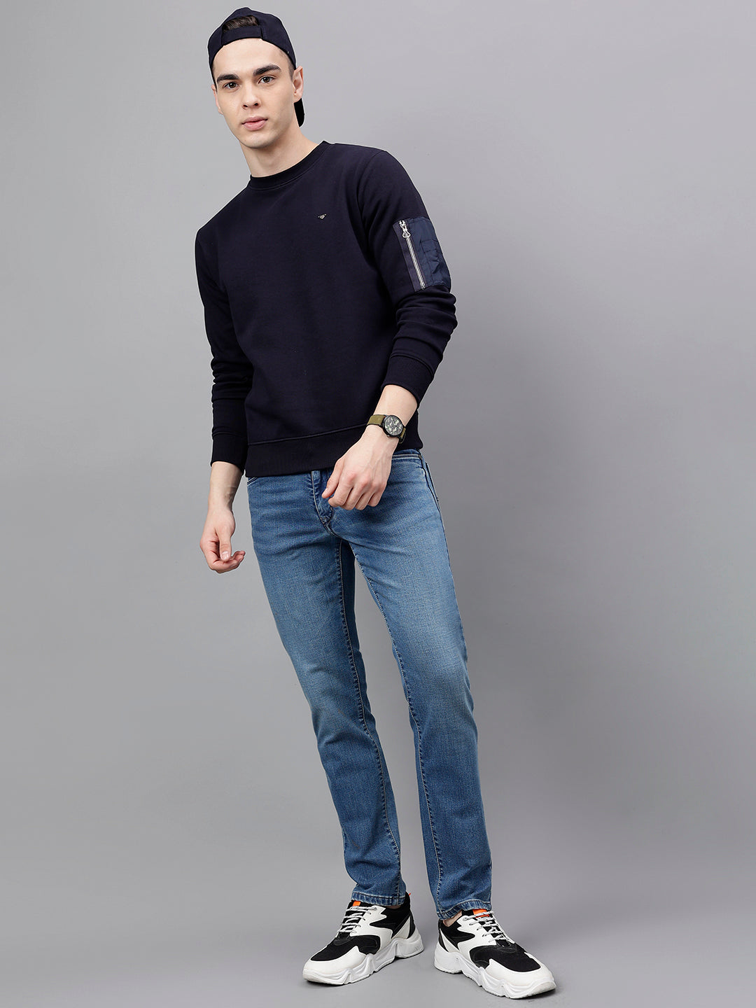 Men Navy Standard Fit Solid Sweat Shirt