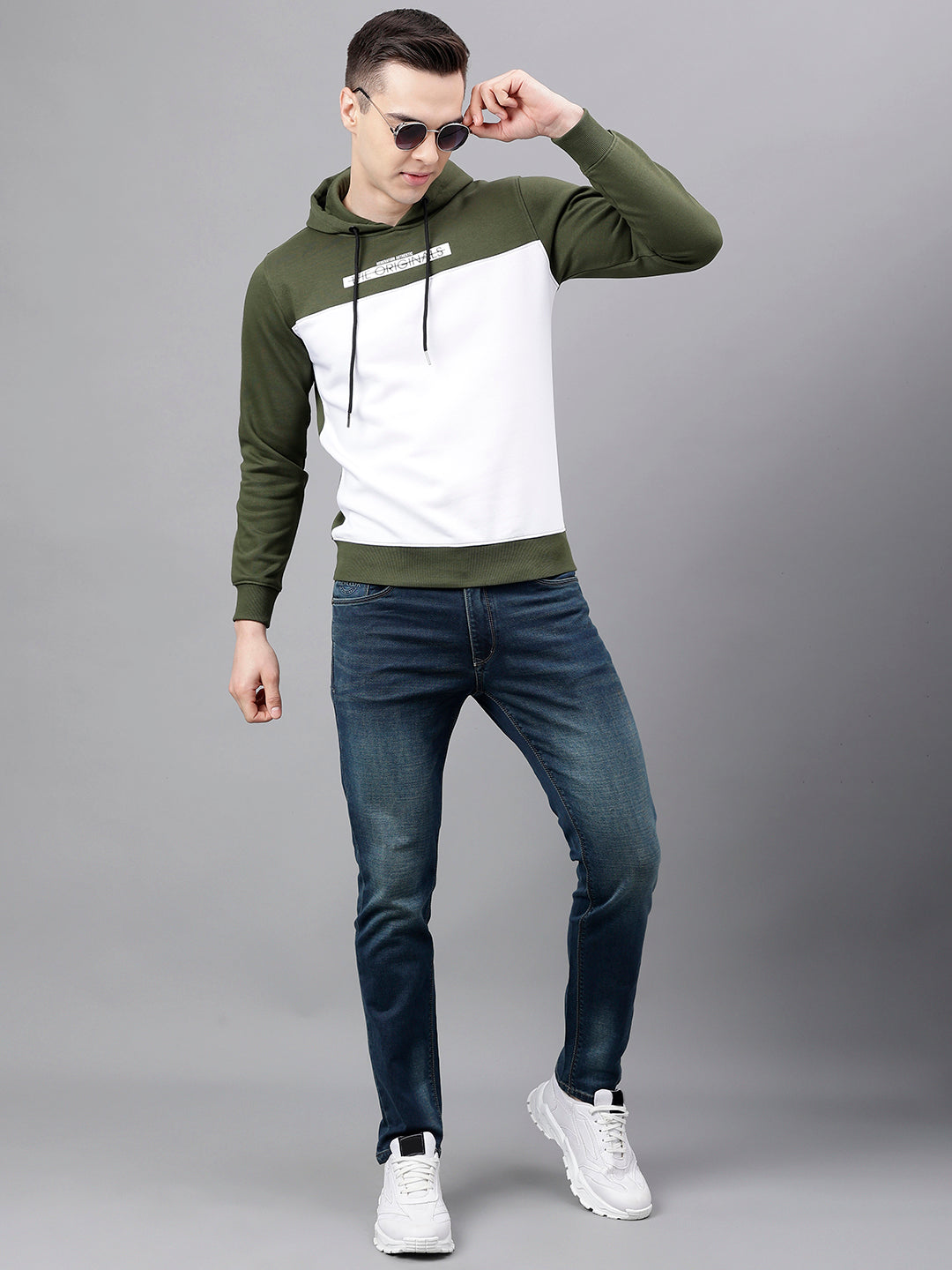 Men Olive Standard Fit Colourblocked Sweat Shirt