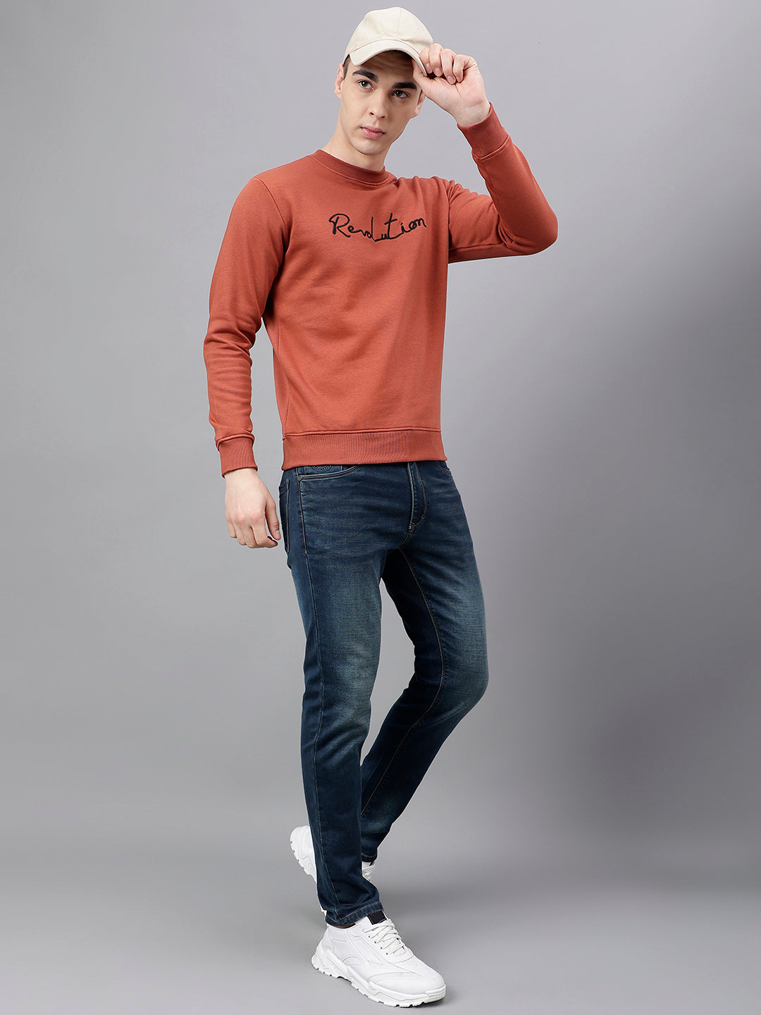 Men Arabian Spice Standard Fit Solid Sweat Shirt