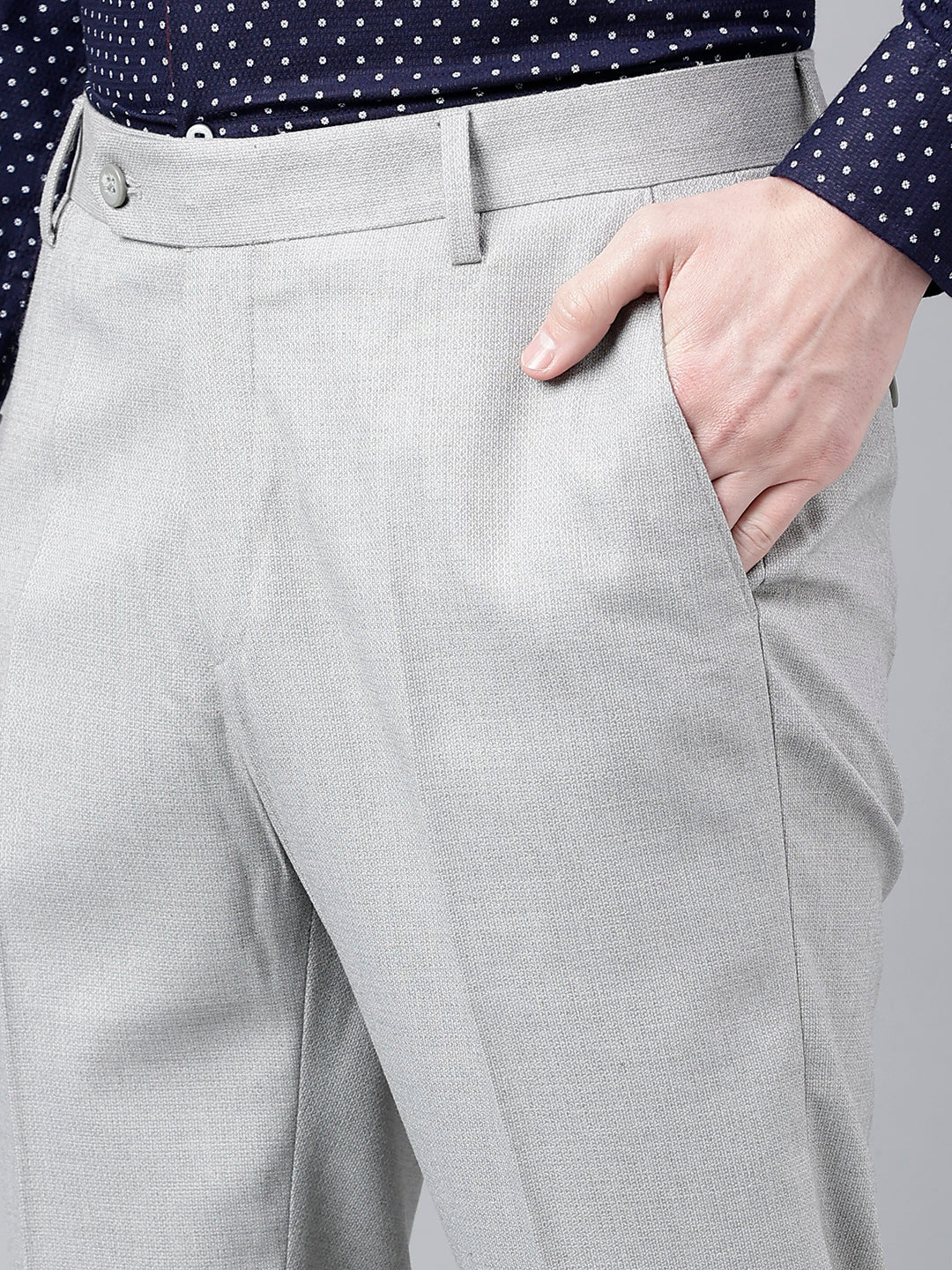 Men Light Grey Standard Fit Mid Rise Solid Formal Trouser