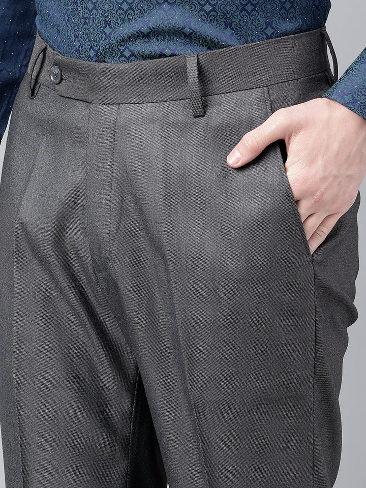 Men Smoke Grey Standard Fit Mid Rise Solid Formal Trouser