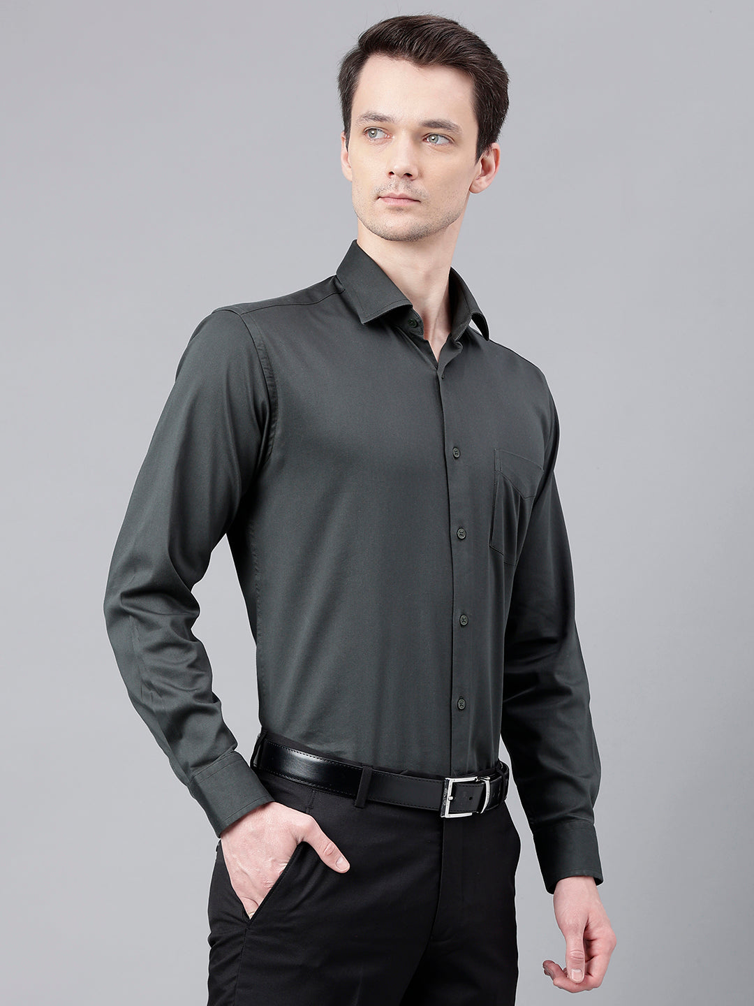 Men Bottle Green Standard Fit Solid Club Wear Shirt