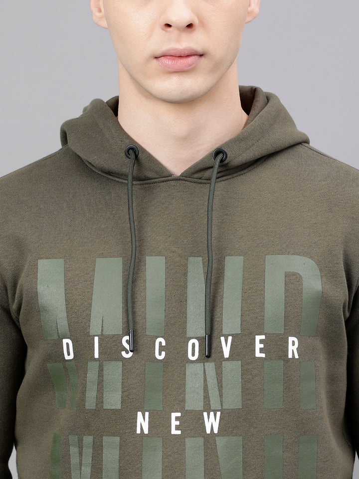 Men Olive Standard Fit Printed Sweat Shirt