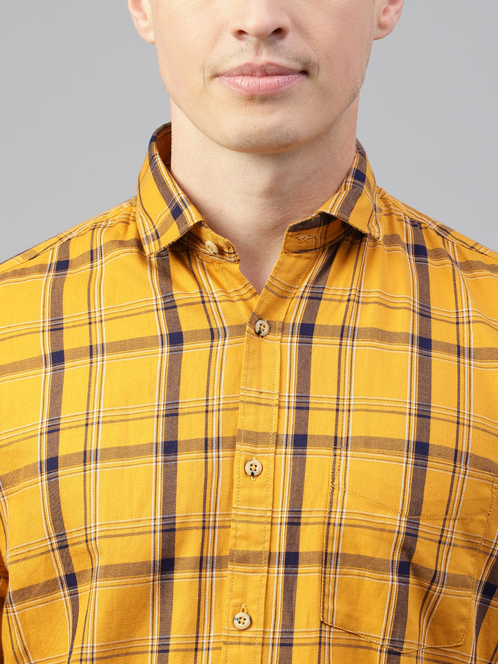 Men Amber Regular Fit Checkered Spread Collar Casual Shirt