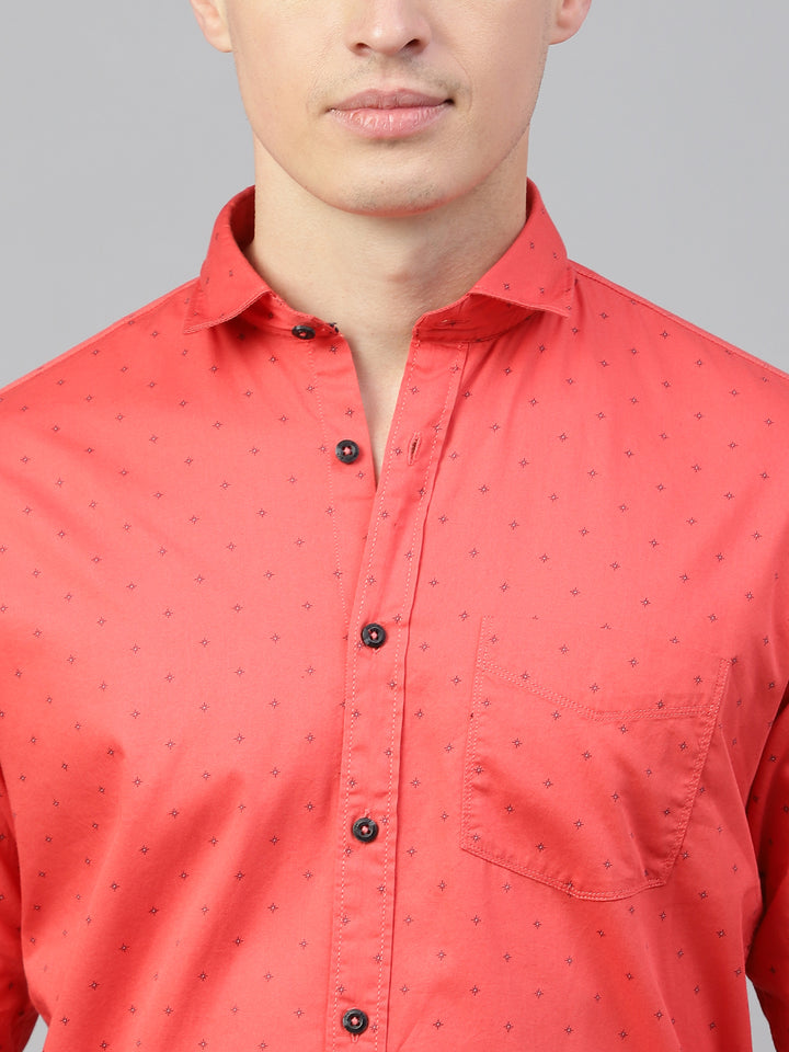 Men Red Regular Fit Print Spread Collar Casual Shirt