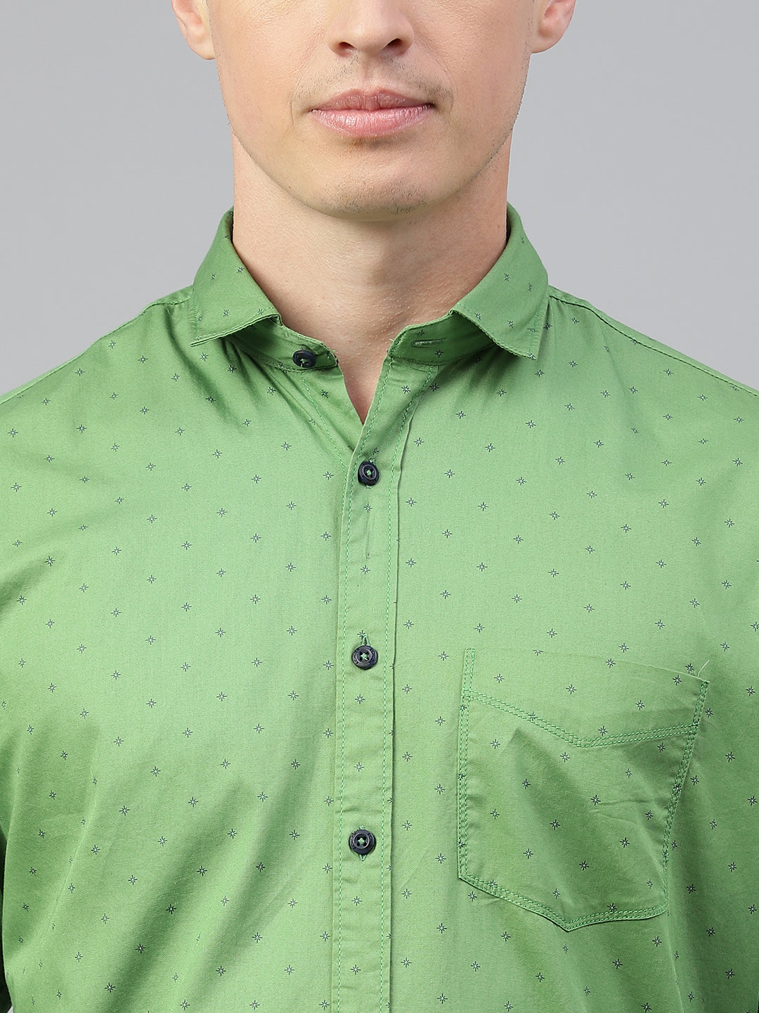 Men Green Regular Fit Print Spread Collar Casual Shirt