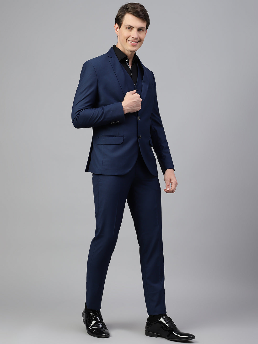 Men Blue Regular Fit Solid Notched Lapel Formal 3 Piece Suit