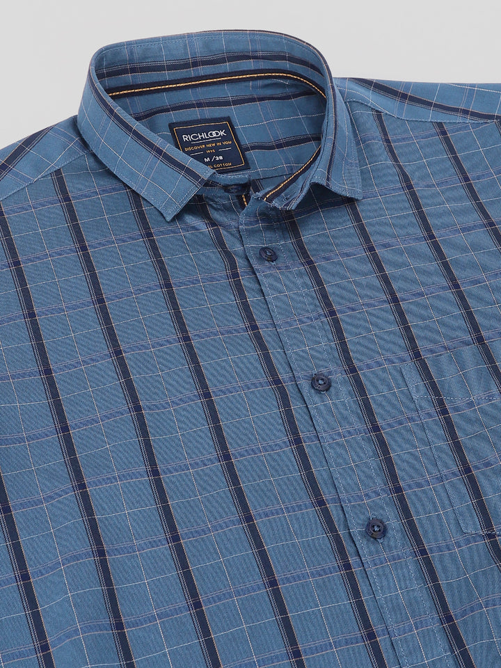 Men Blue Standard Fit Checkered Casual Shirt