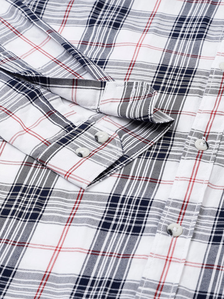 Men White Standard Fit Checkered Casual Shirt