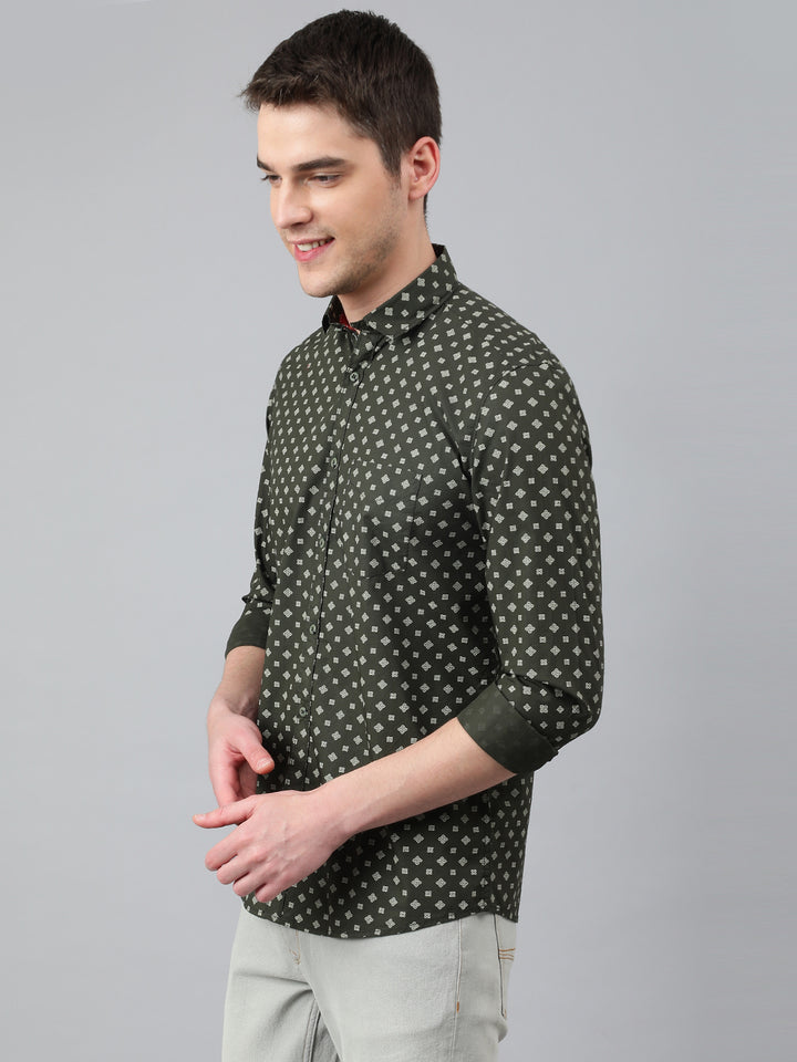 Men Olive Standard Fit Printed Casual Shirt