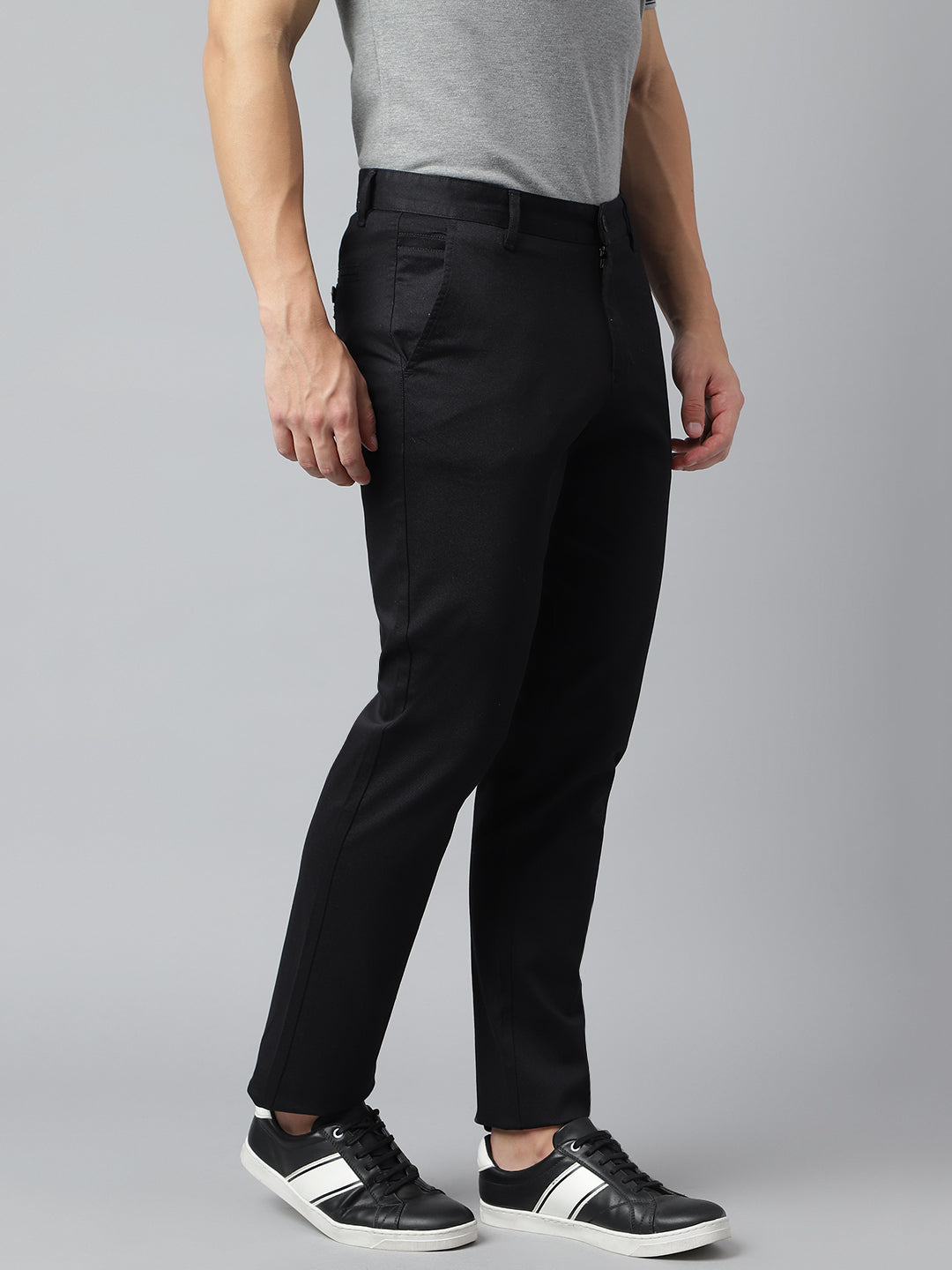 Men Black Slim Fit Mid Rise Solid Casual Trouser