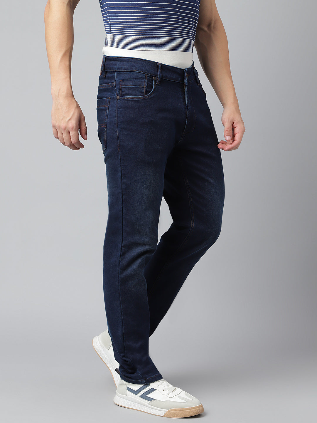 Men Blue Slim Fit Mid Rise Clean Look Stretchable Jeans