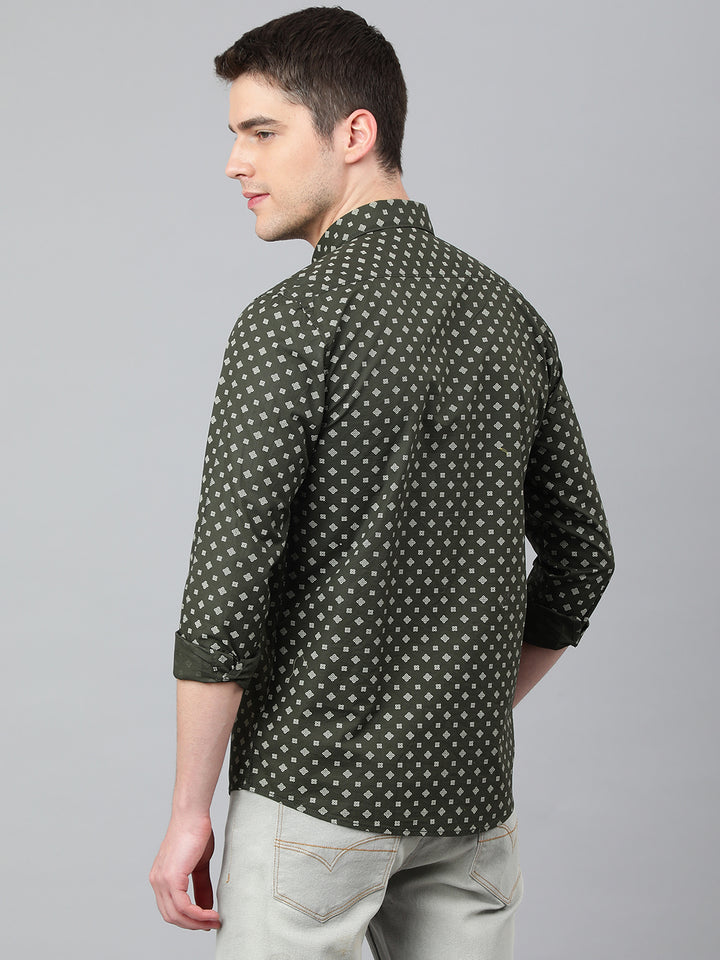 Men Olive Standard Fit Printed Casual Shirt