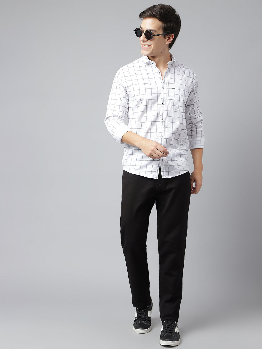 Men White Standard Fit Checkered Casual Shirt