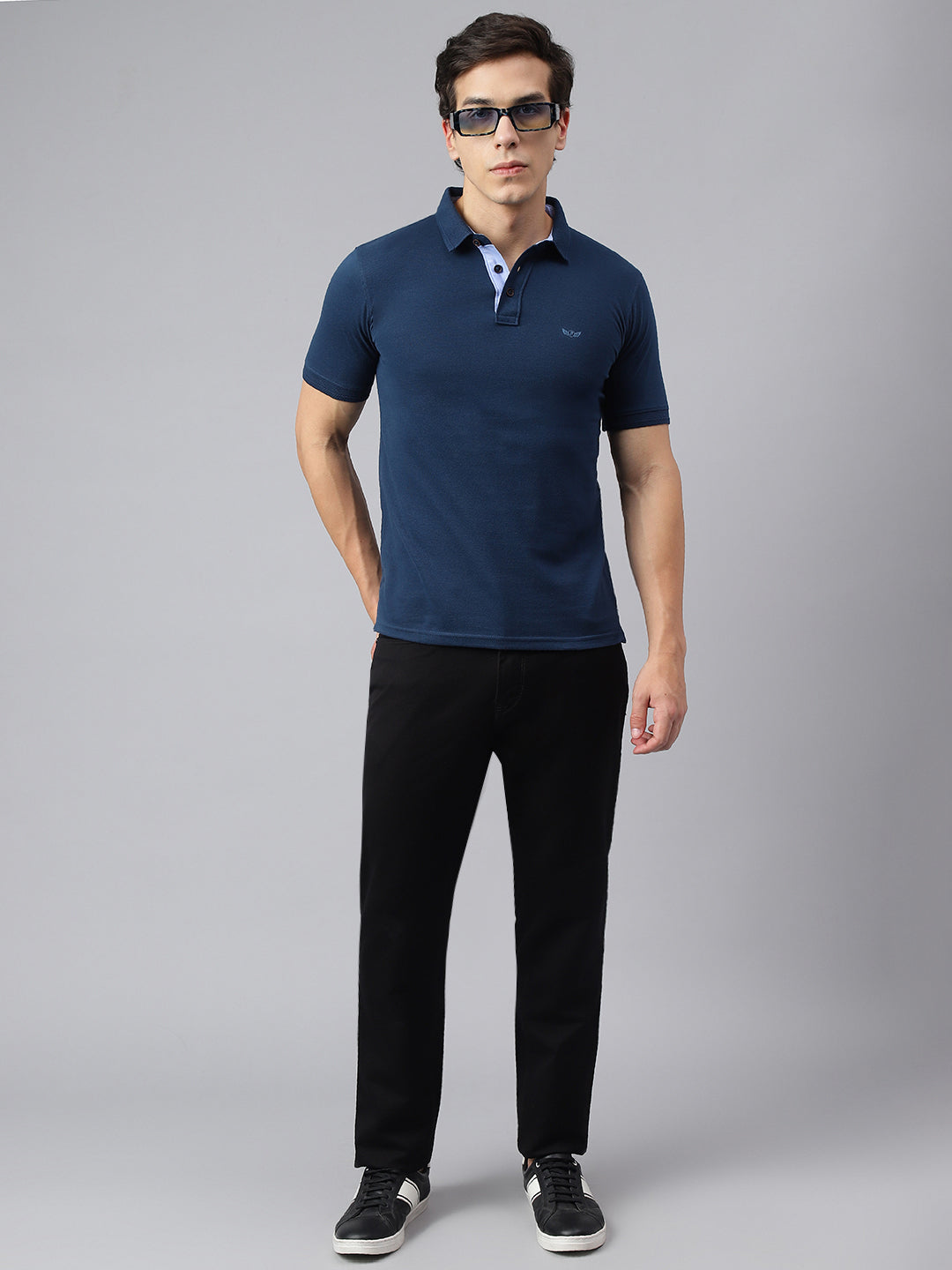 Men Turquoise Regular Fit Solid Polo Neck Casual T-Shirt