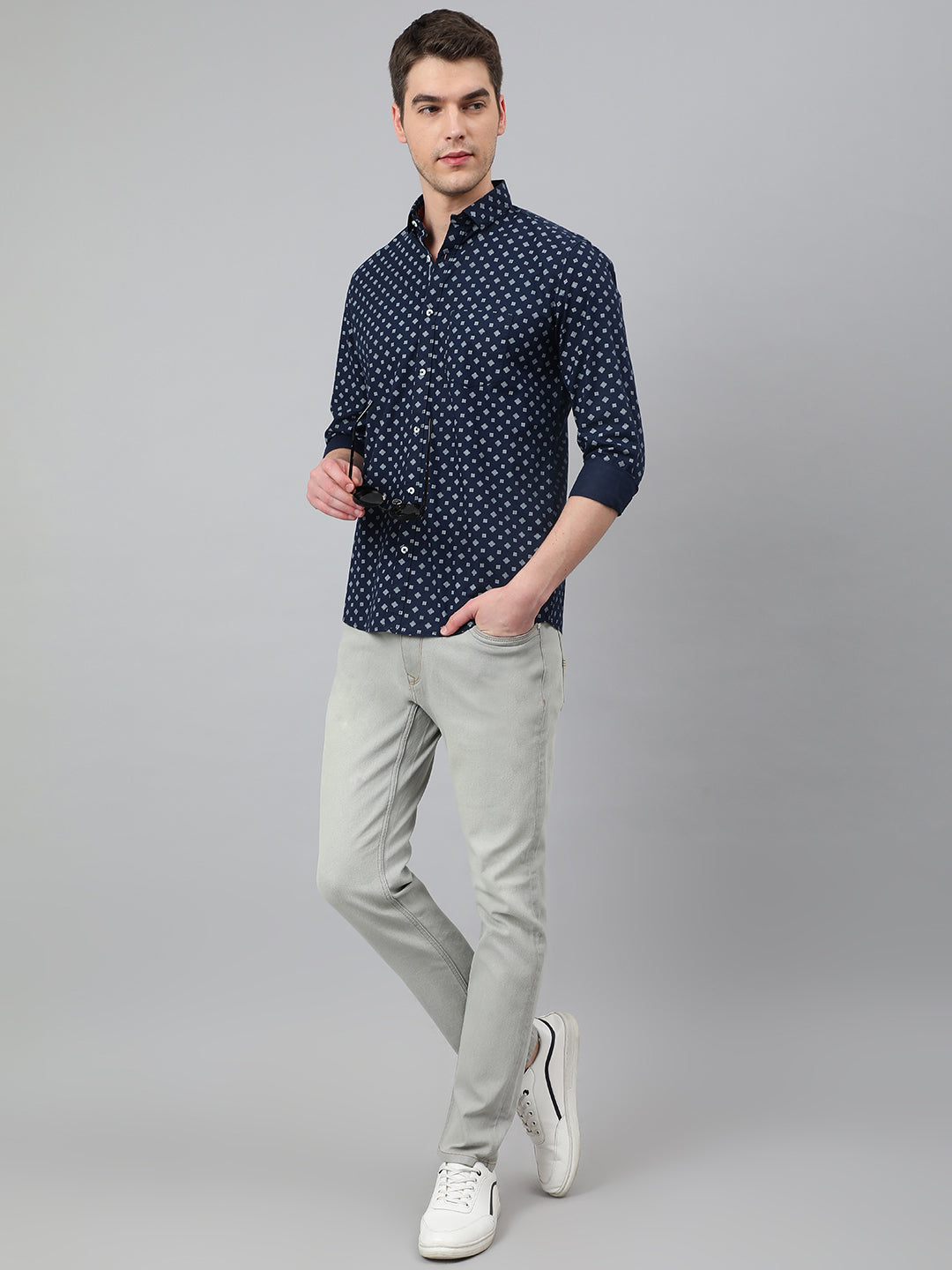 Men Navy Standard Fit Printed Casual Shirt