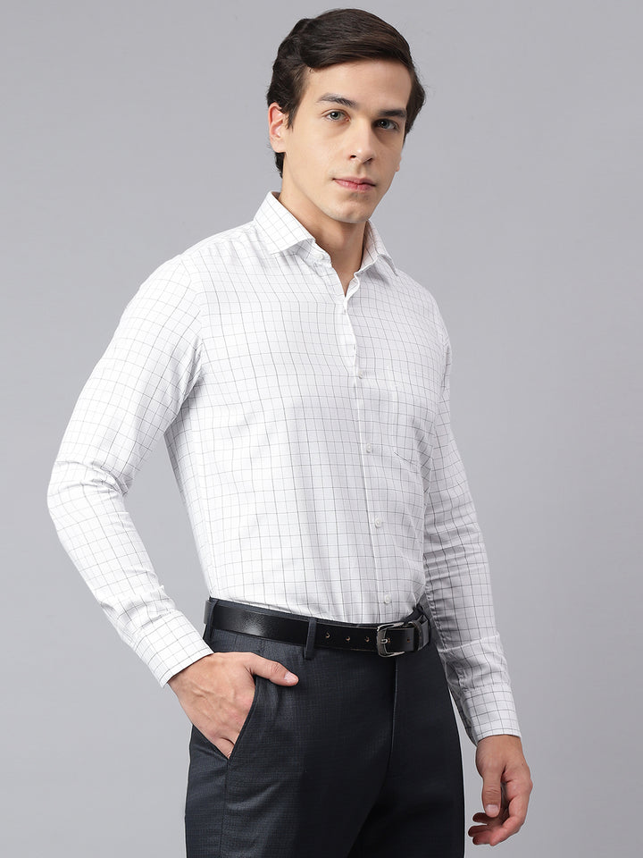 Men White Regular Fit Checkered Formal Shirt