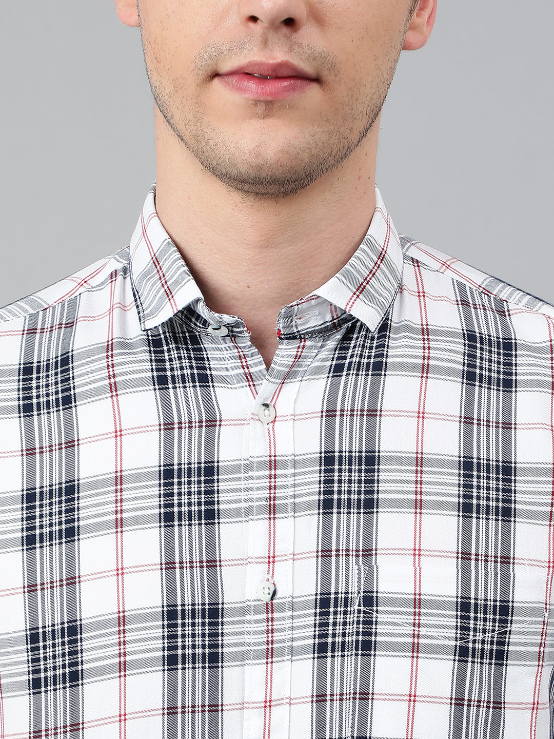 Men White Standard Fit Checkered Casual Shirt