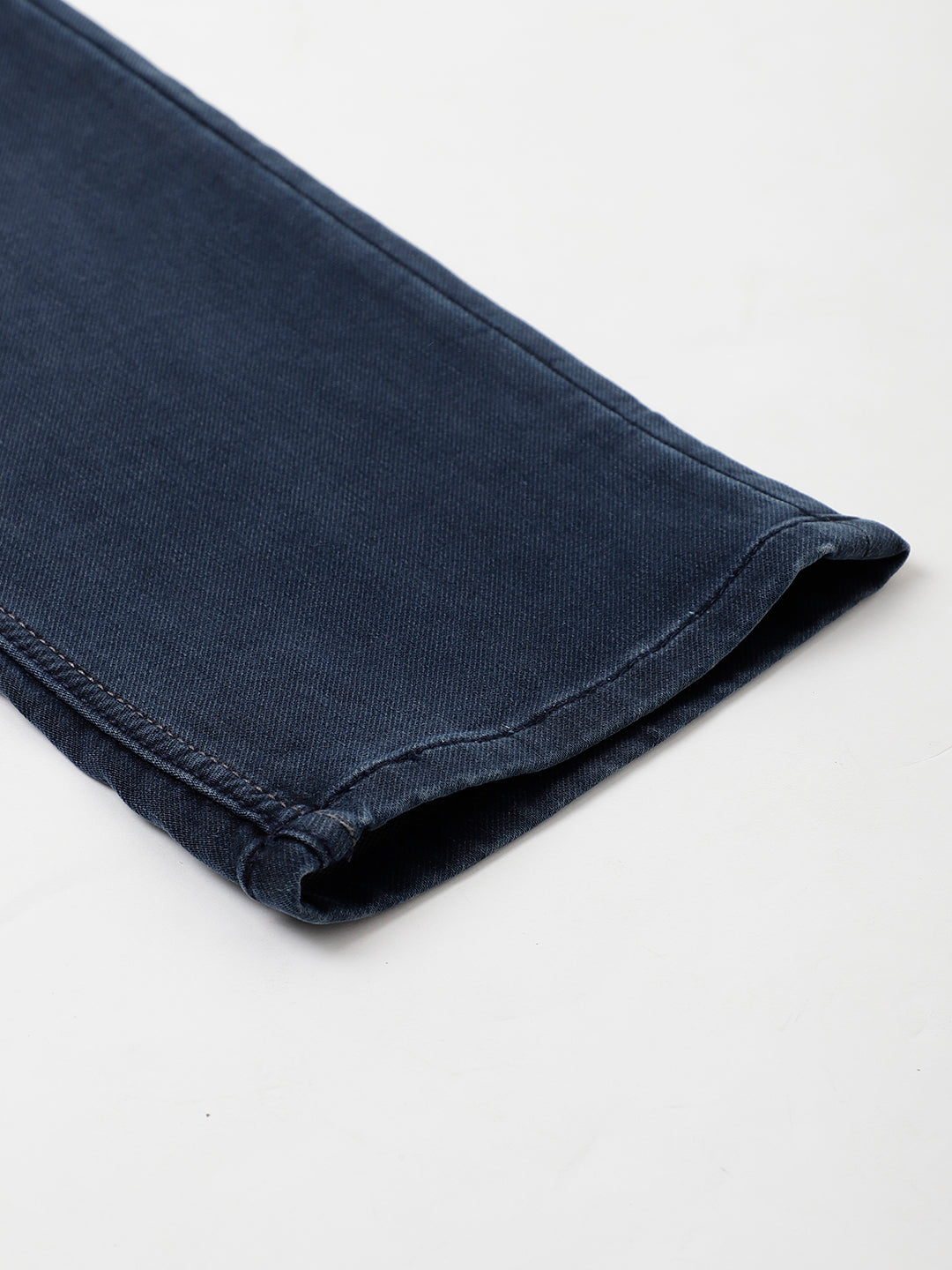 Men Dark Blue Slim Fit Mid Rise Clean Look Stretchable Jeans