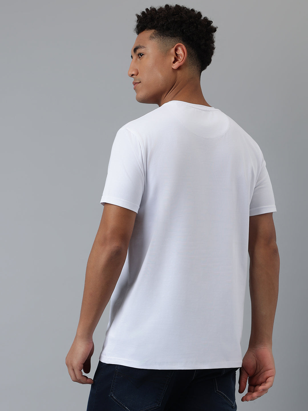 Men Off-White Regular Fit Crew Neck T-Shirt