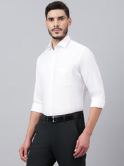 Men White Standard Fit Solid Formal Shirt