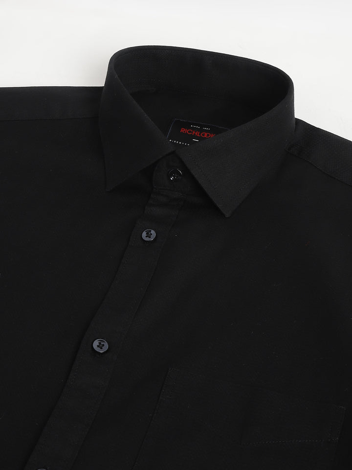 Men Black Standard Fit Solid Formal Shirt