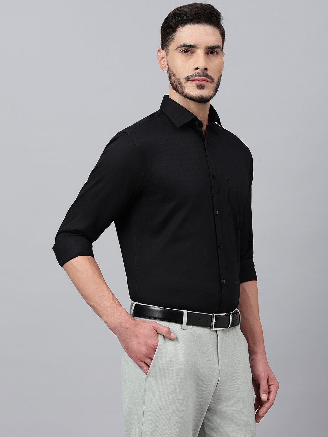 Men Black Standard Fit Solid Formal Shirt