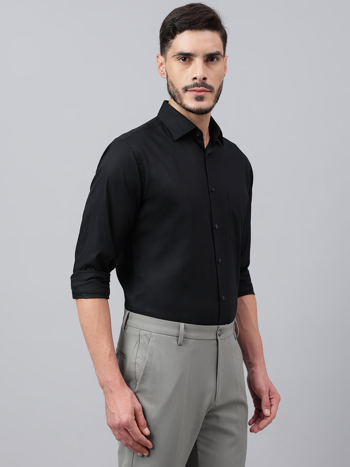 Men Black Solid Standard Fit Club Wear Shirt