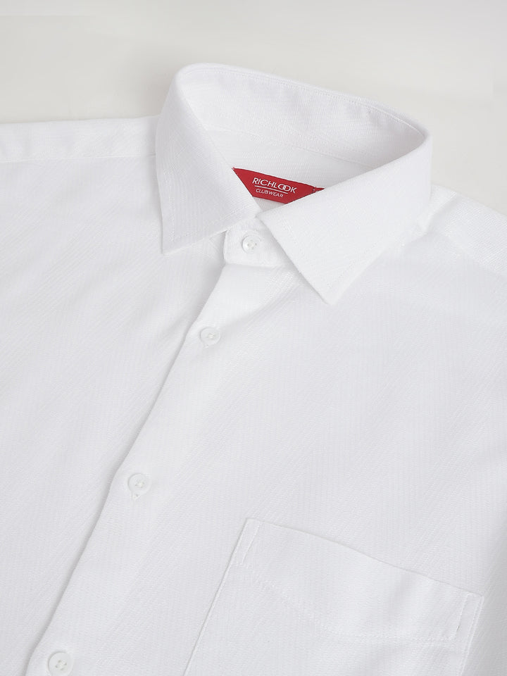 Men White Standard Fit Solid Club Wear Shirt