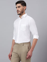 Men White Standard Fit Solid Club Wear Shirt