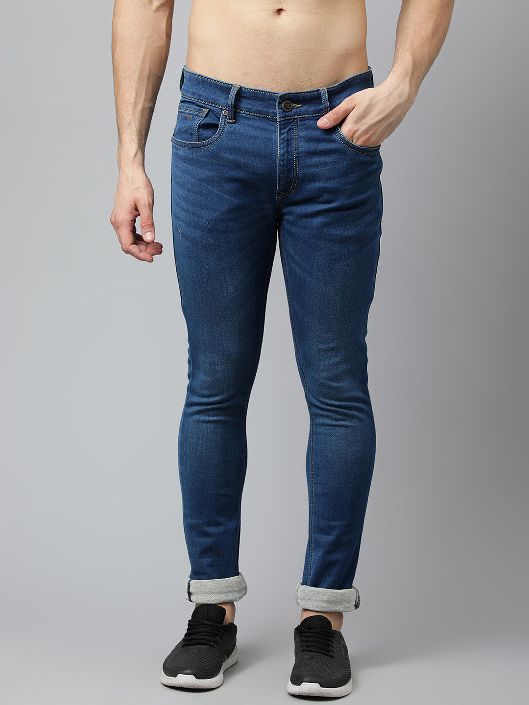 Men Light Indigo Slim Fit Mid Rise Clean Look Stretchable Jeans