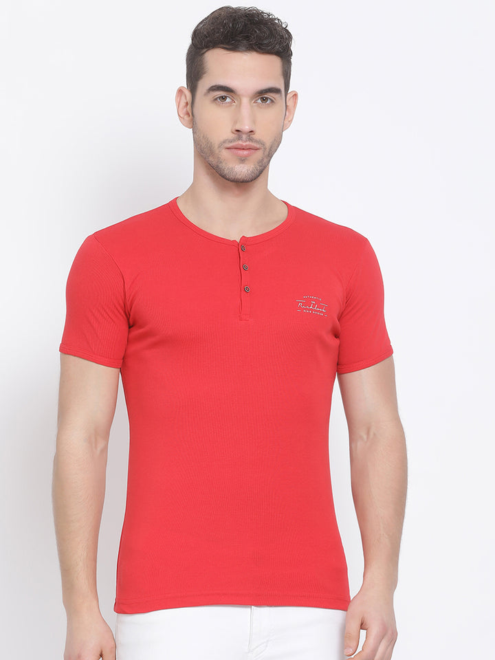 Men Red Regular Fit Solid Henley Neck T-Shirt