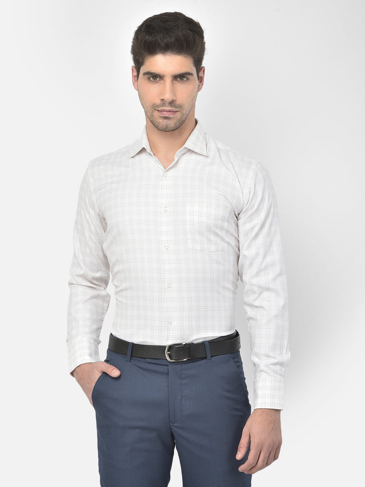 Men White Regular Fit Checkered Formal Shirt