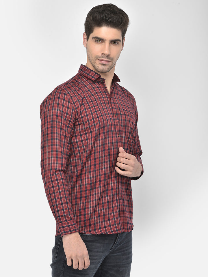 Men Red Slim Fit Checkered Casual Shirt