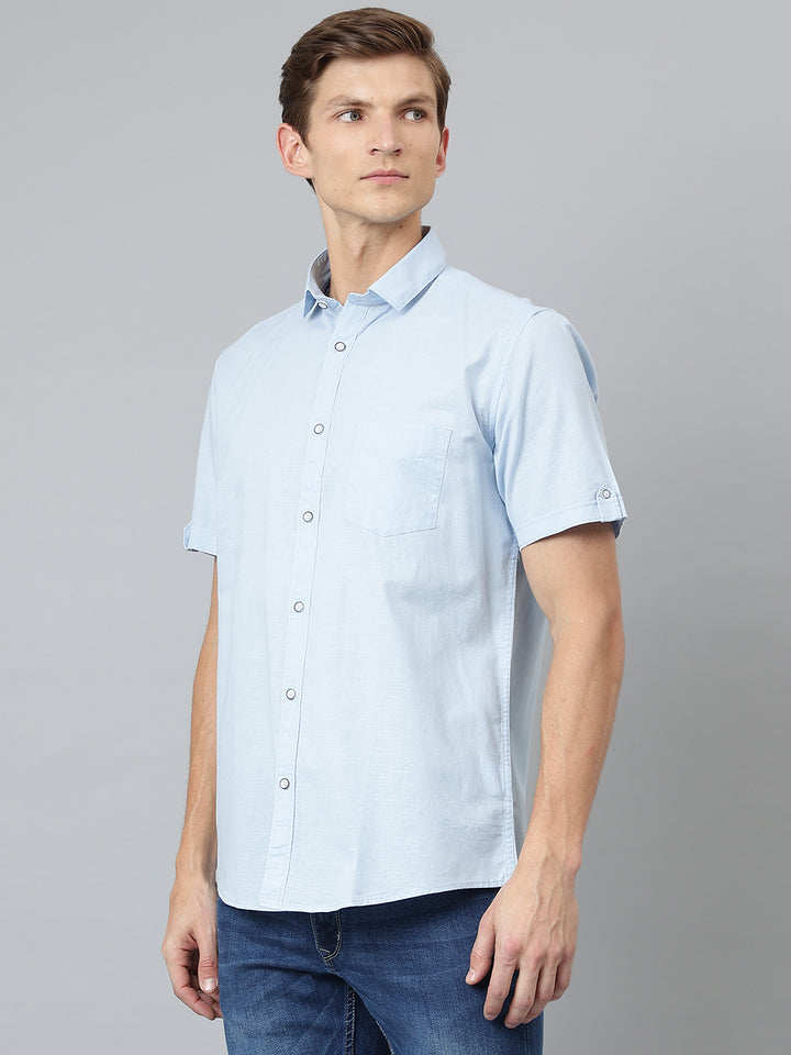 Men Blue Slim Fit Solid Casual Shirt