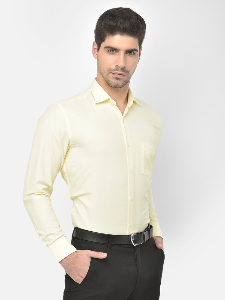 Men Pastel Yellow Regular Fit Solid Formal Shirt