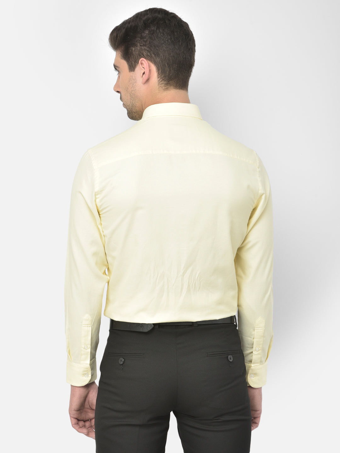 Men Pastel Yellow Regular Fit Solid Formal Shirt