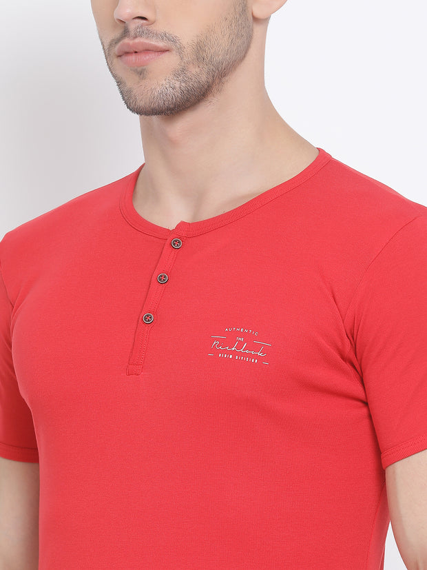 Men Red Regular Fit Solid Henley Neck T-Shirt