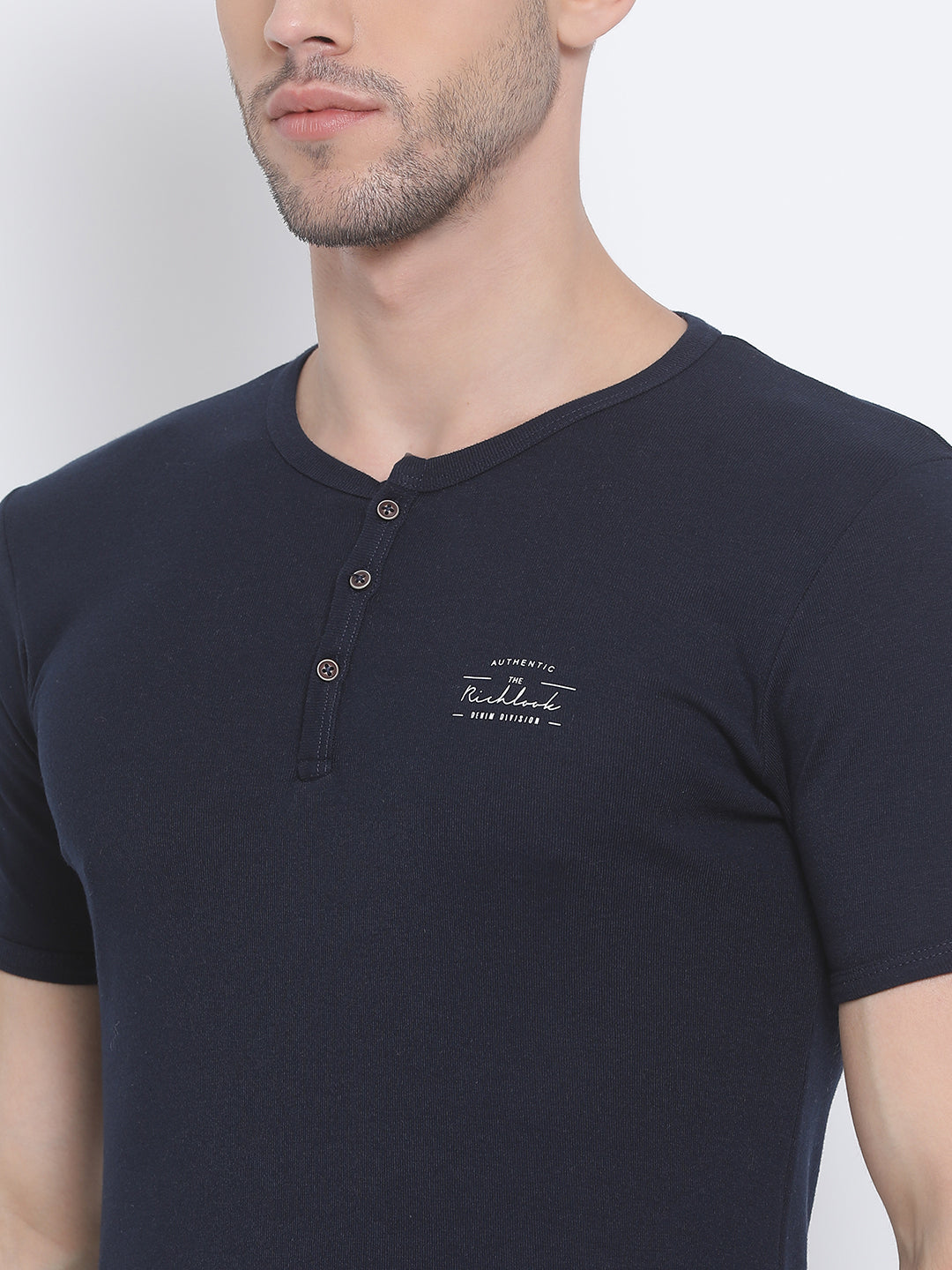 Men Navy Regular Fit Solid Henley Neck T-Shirt