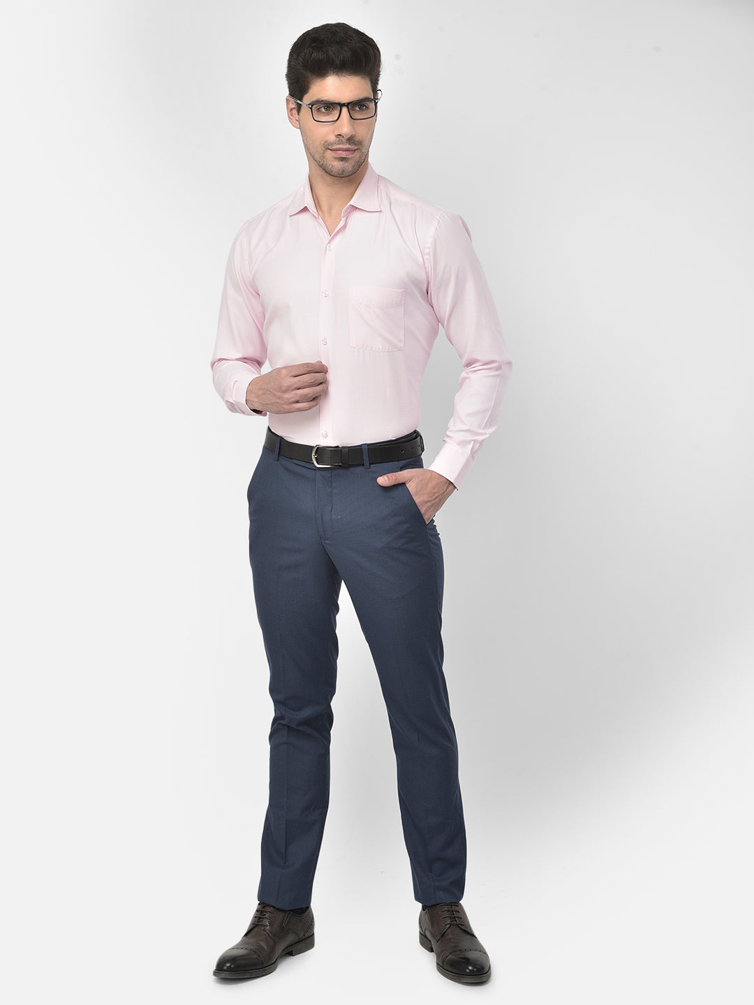 Men Pink Regular Fit Solid Formal Shirt