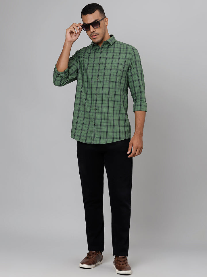 Men Green  Slim Fit Checkered Casual Shirt