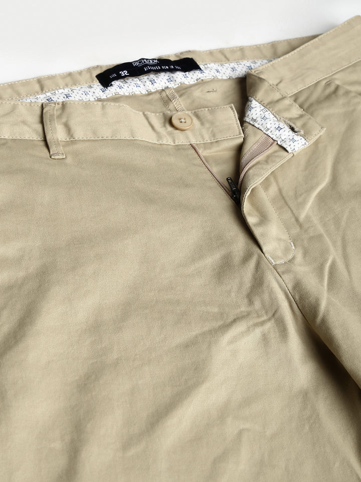 Men Light Khaki  Slim Fit Mid Rise Solid Casual Trouser